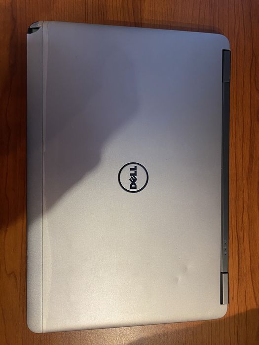 Laptop Dell Latitude e7240 - uszkodzony