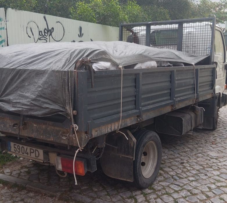 LISBOA ODIVELAS AMADORA contentores e carrinhas com ou sem ajudantes p/recolha de todo o tipo de resíduos entulho de obras lixo misturado ou separado