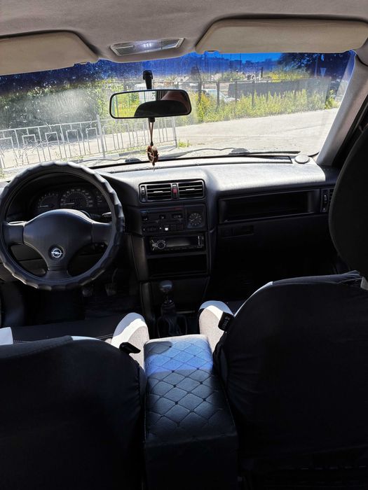 Opel Vectra A 1991 рік.