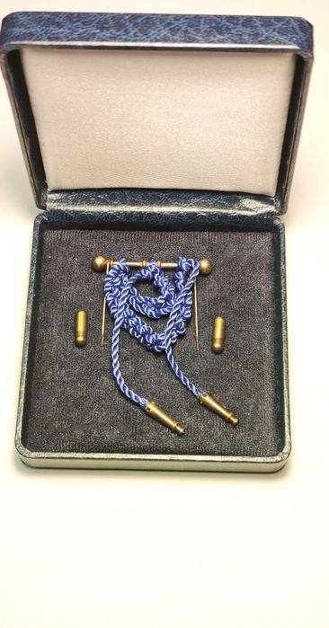 Distintivo miniatura da Ordem Militar de Torre e Espada, Valor , Lealdade e Mérito