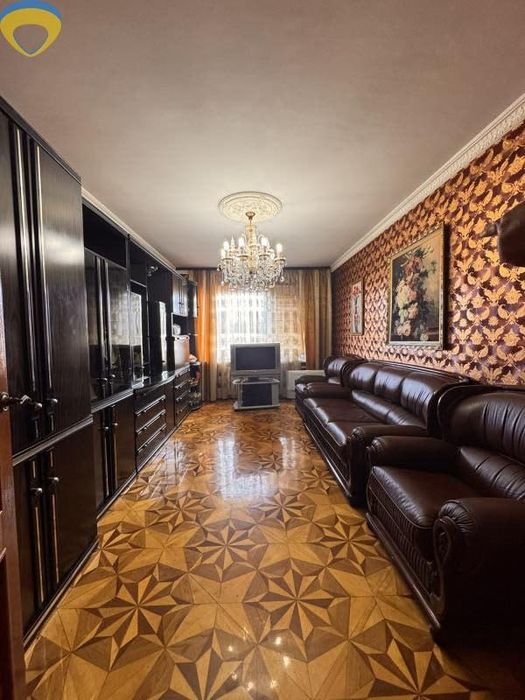 Продам 3 кімнатну квартиру на Таїрова