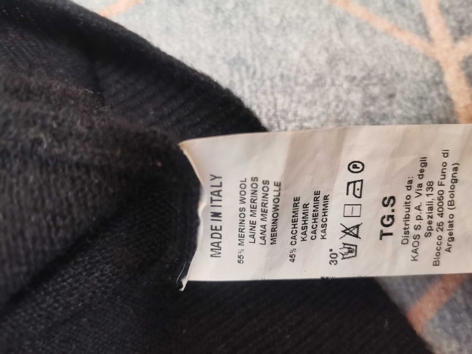 Piękny czarny sweter KAOS rS kaszmir
