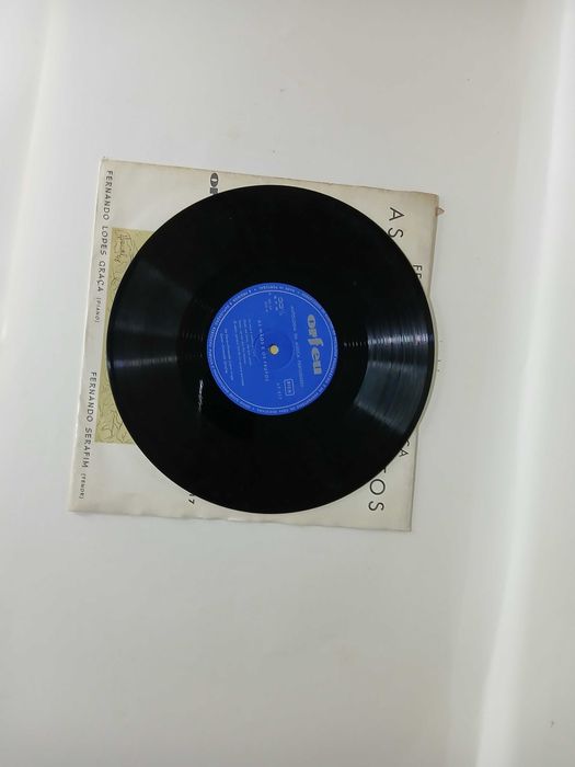 Fernando Lopes-Graça , Eugénio De Andrade  As Mãos E Os Frutos