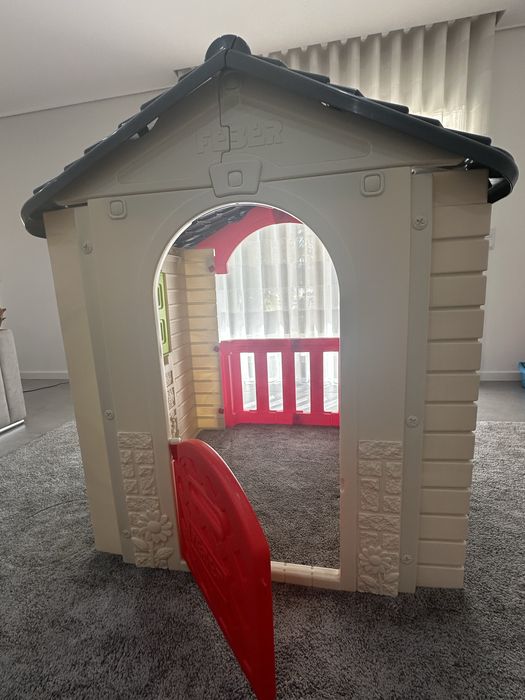 Casa de brincar FEBER