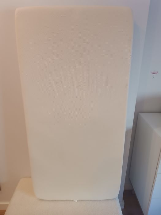 Berço com colchão