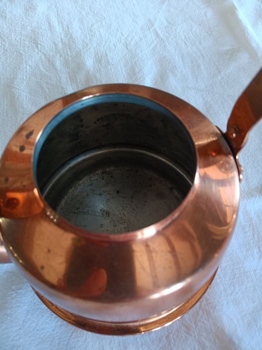 Bule ou chaleira de cobre