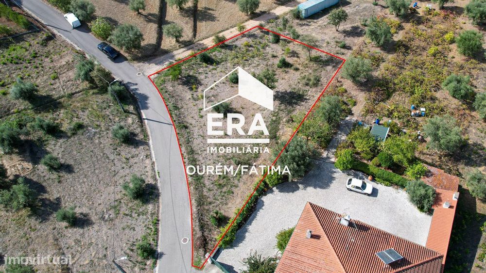 Terreno com 1050m2