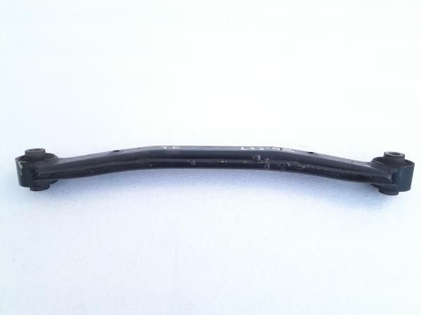 Braço de suspensão trás esquerdo KIA Ceed (ED)