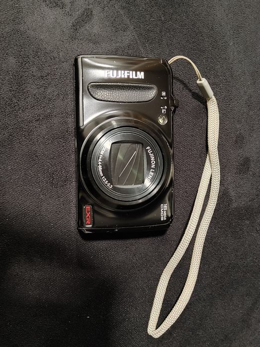 Máquina Fotográfica Cartão e Tripé