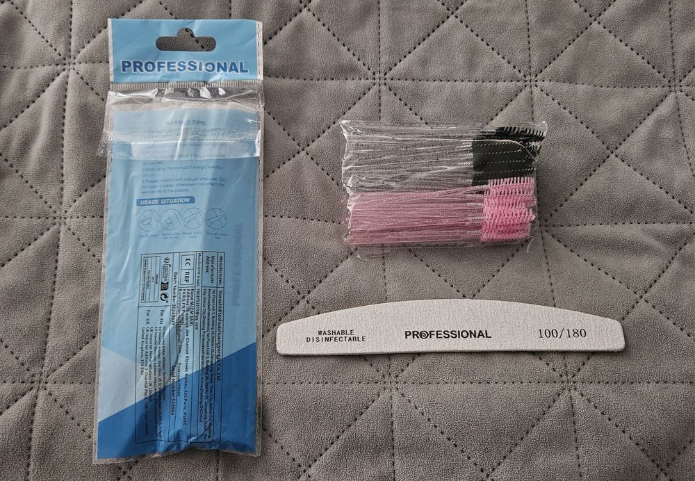 Zestaw  10x pilniczek + 50x szczoteczka do rzęs/brwi NOWE
