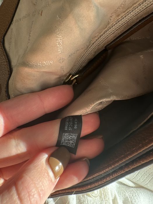 Michael Kors Vanna Medium Crossbody Bag