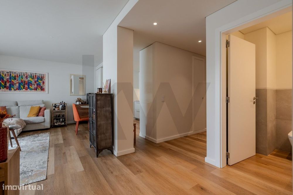 T2 para Arrendar no Avenida Altear | Piscina no Rooftop · Garagem com