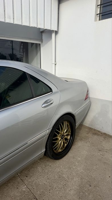 Mercedes-benz s320