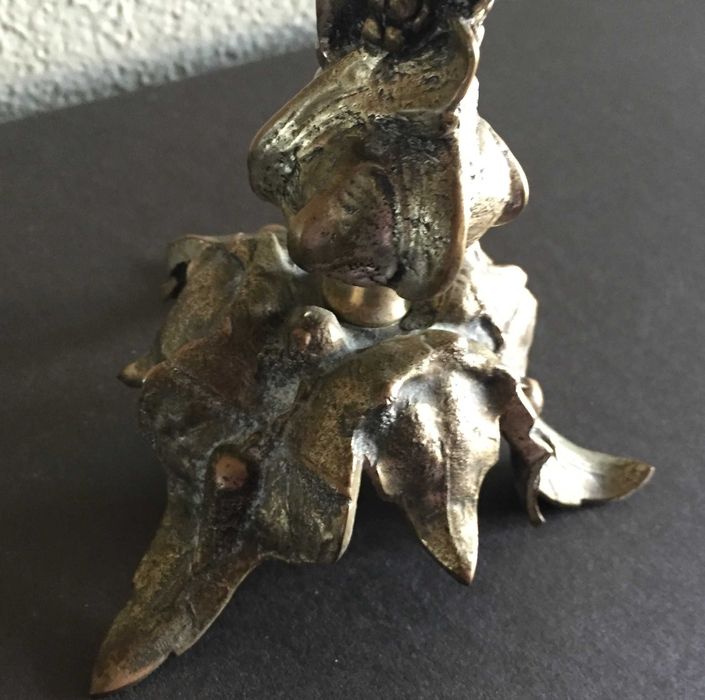 Antigo castiçal de bronze/latão