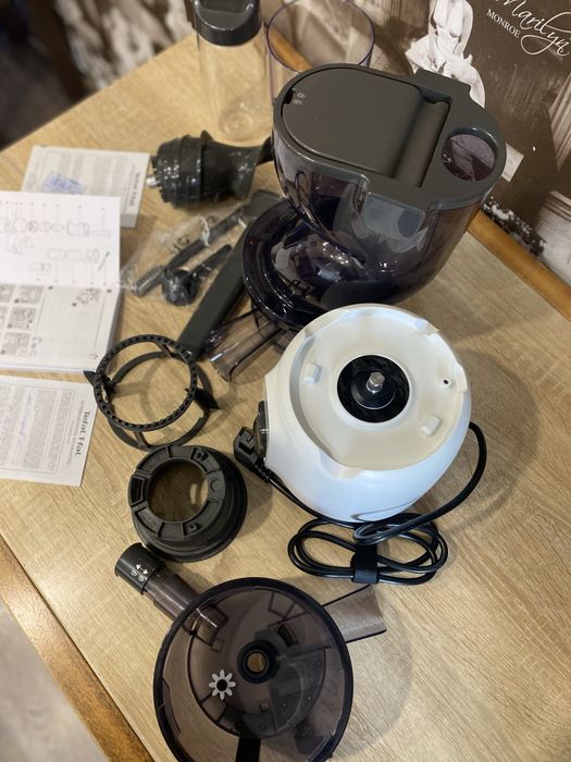 Соковитискач шнековий Tefal ULTRA JUICE MECA ZC600 138