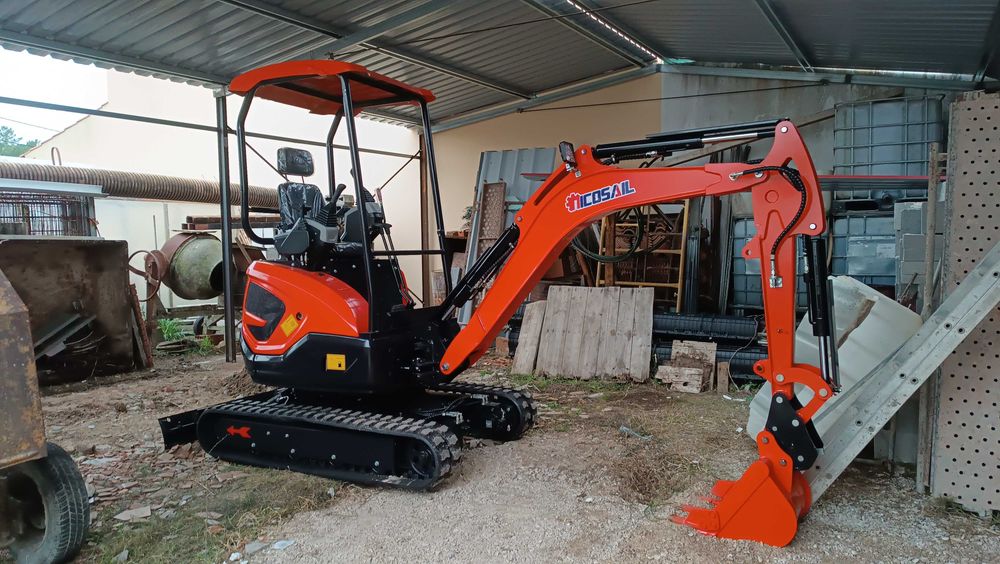 Mini giratória 2.5t