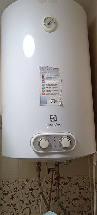 Бойлер 80л Electrolux