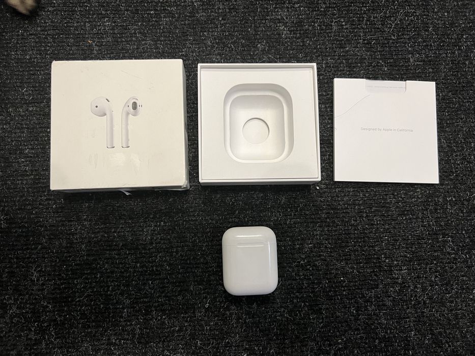Apple AirPods зарядный кейс ( Оригинал с коробкой )