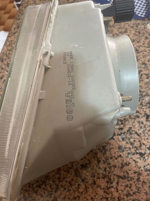 Faróis de Renault Express 1993