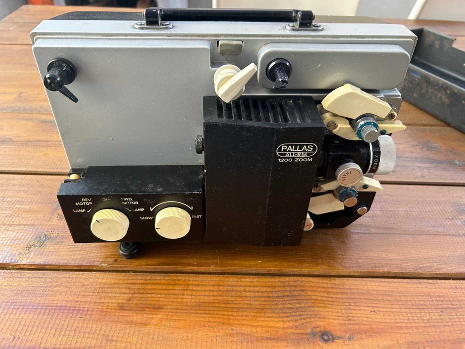 Projector de bobines PALLAS HS-1200 S-8 Zoom