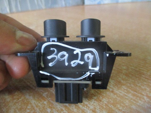 Comando / botão / interruptor multifunções NISSAN Micra IV (K13)