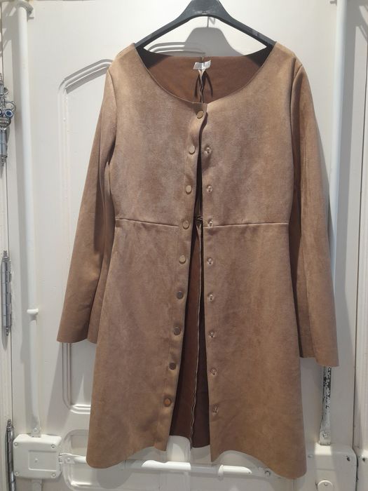 Casaco M castanho novo.