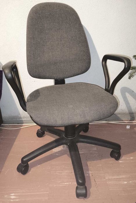 Krzesło komputerowe obrotowe sprzedam