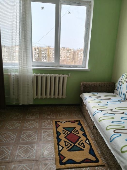 Здам  3 квартиру на10 пов.16 пов. 4000гр