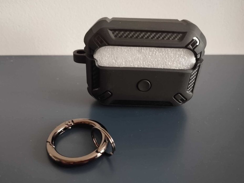 Etui AirPods Pro case obudowa na słuchawki bezprzewodowe Czerwony