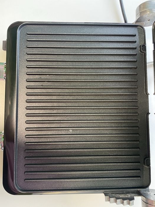 Мульти гриль BRAUN CG7020