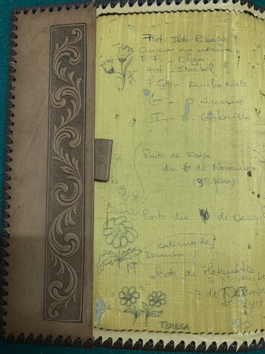 Capa em couro tamanho A5 julio Diniz