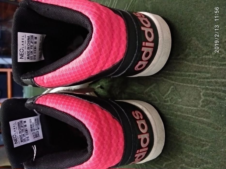 Кроссовки Adidas neo