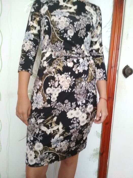 Платье 46 размера.