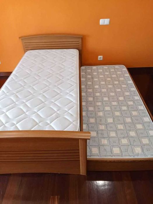 Mobília Quarto Completo (cama dupla, mesa cab., estante e secretária)