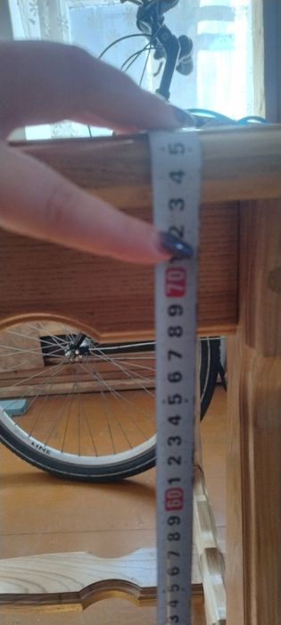 Стіл з натурального дерева ручної роботи