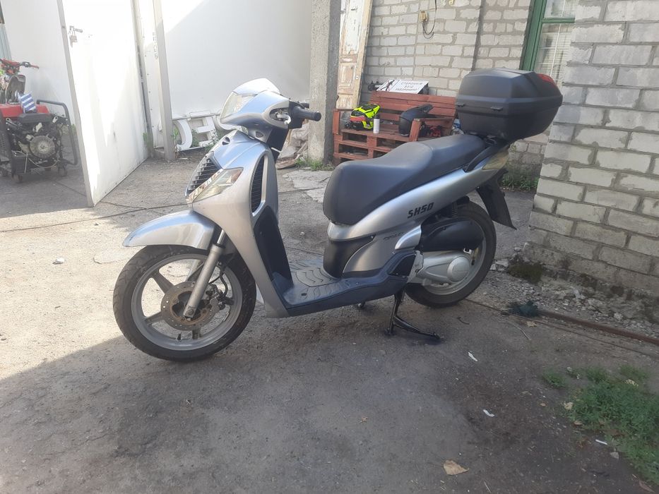 Honda SH 125 в гарному стані