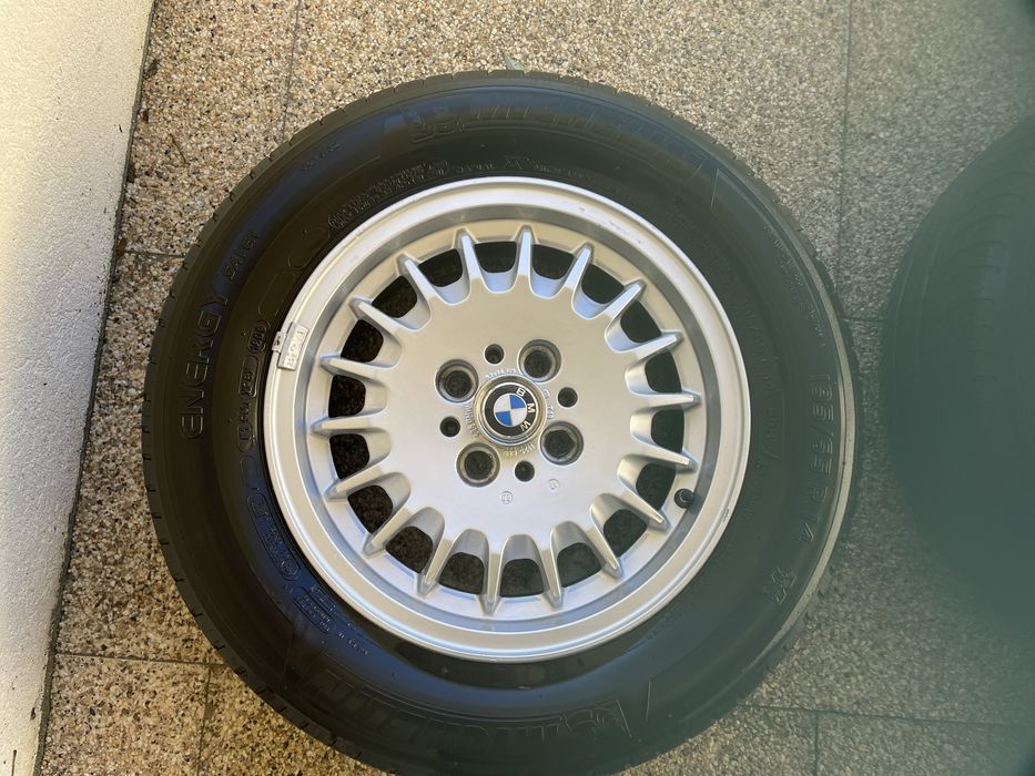 4x Jantes BMW E30 14" Carica Bottletop com 4 pneus Michelin