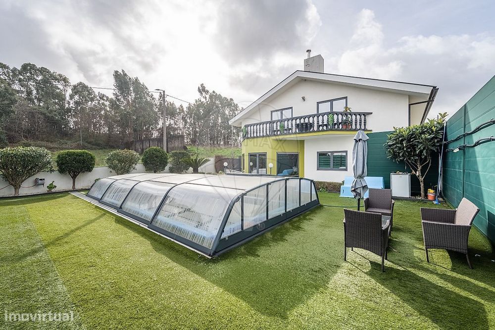 Moradia T4 para venda