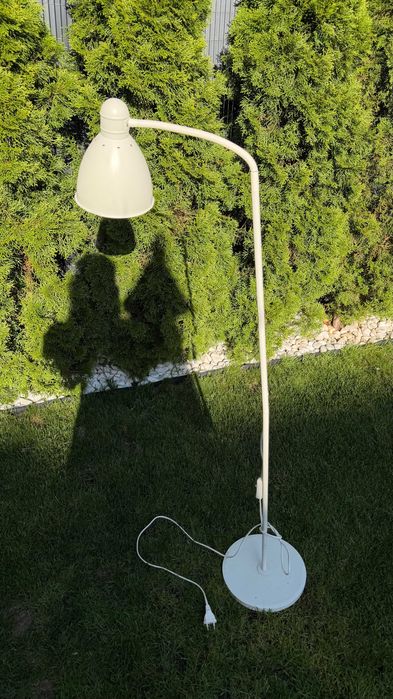 Lampa podłogowa IKEA LERSTA biała — lampa do czytania, stan bardzo dobry