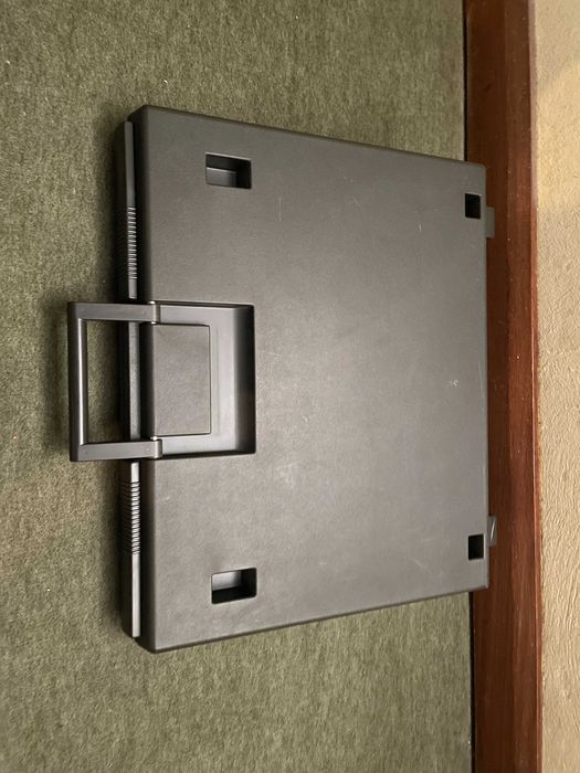 Máquina de Escrever Elétrica Olivetti Praxis 35 – Vintage Funcional
