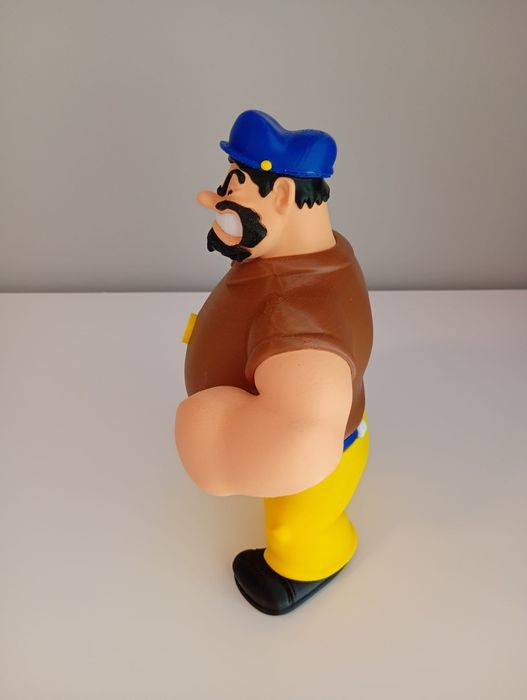 Boneco Brutus 29 cm