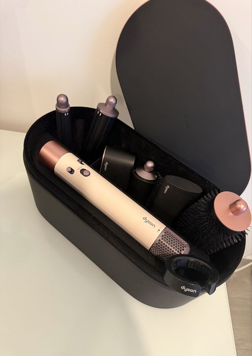 Dyson Airwrap i.d. – Straight + Wavy