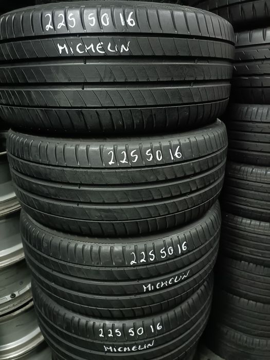 Pneus  225/50/16
