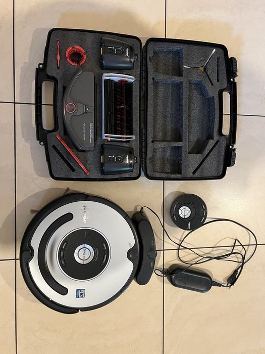 iRobot Roomba 780 + Virtual Wall + Home Base + bogaty zestaw akcesoriów