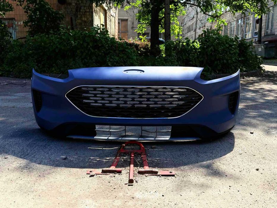 Решітка Чорний глянець /Чорний глянець з хромом на Ford Escape MK4 Kuga 2019 2020 2021 2022 2023 (ескейп форд решетка)
