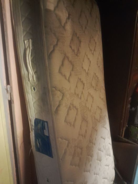 Colchao ortopedico de solteiro 10€