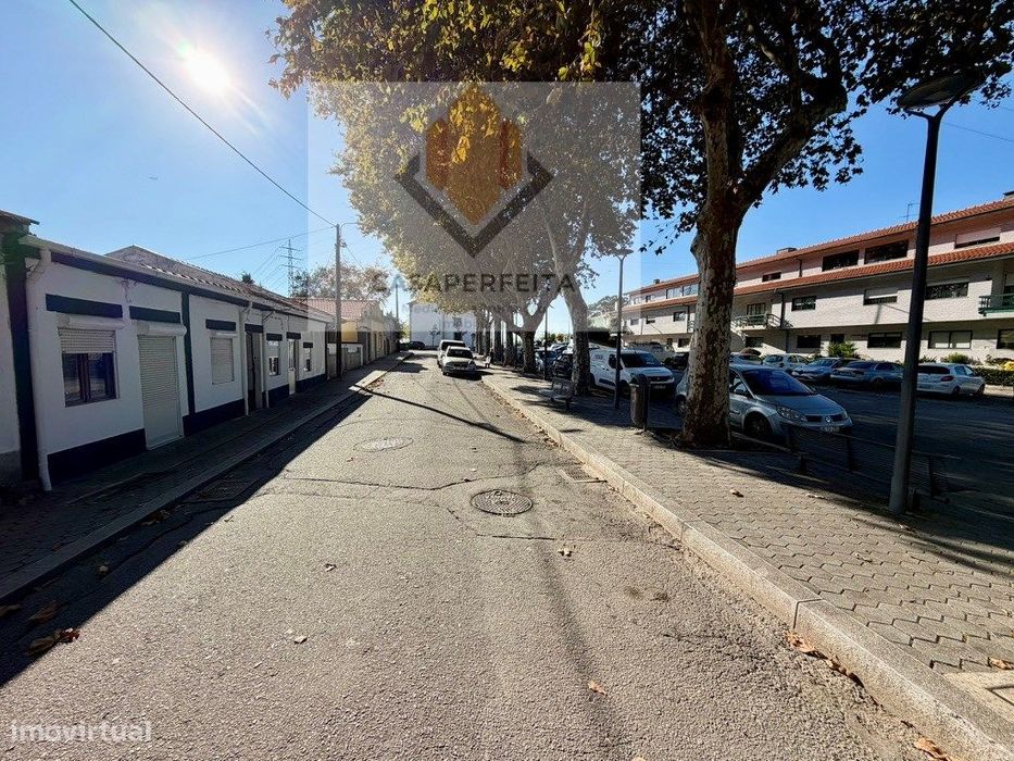 Moradia T3 - Totalmente Renovada com Logradouro - Vilar Do Paraíso