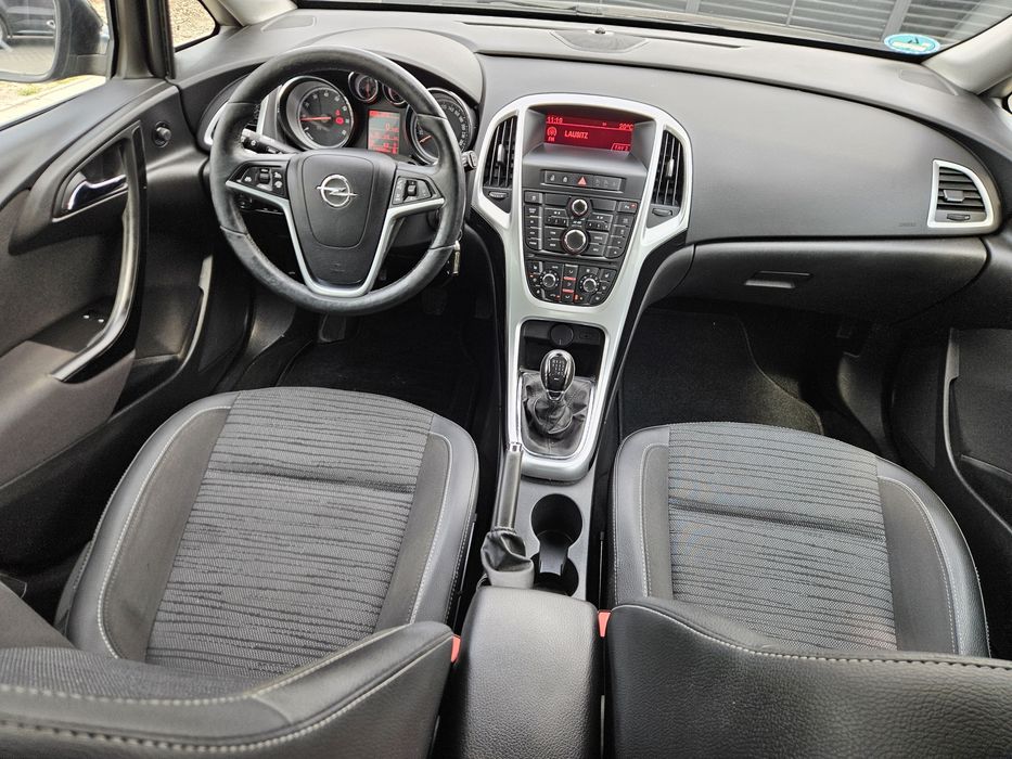 Astra J LIFT 2015r 1.4 turbo benzyna z Niemiec
