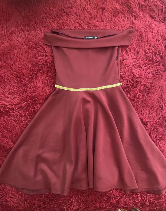 Красива сукня.