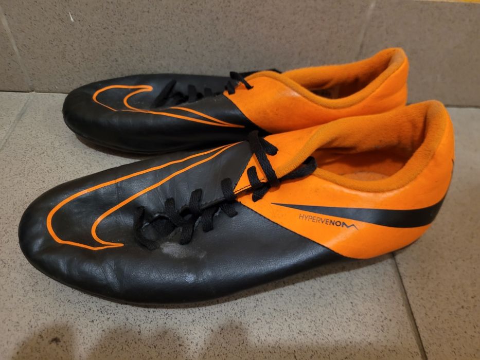 Buty piłkarskie korki lane Nike r. 38,5